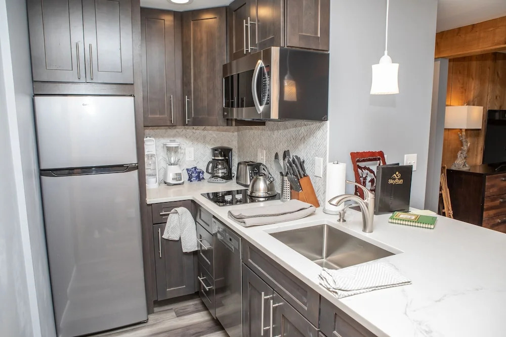 6 Chamonix Lane 3 Bedroom Townhouse by RedAwning