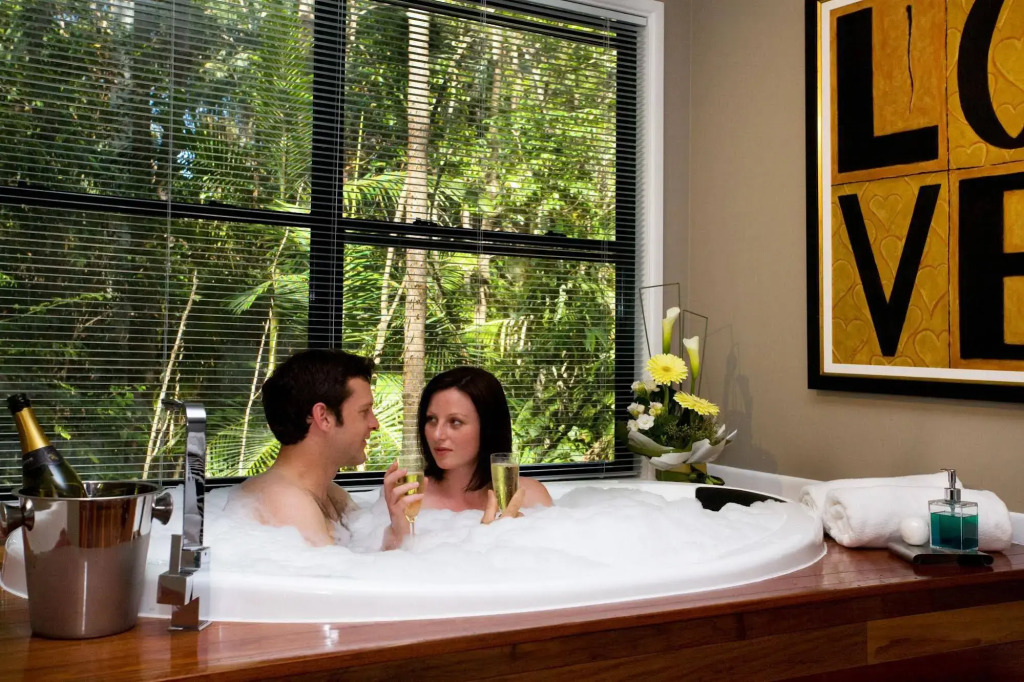 Amore On Buderim Rainforest Cabins