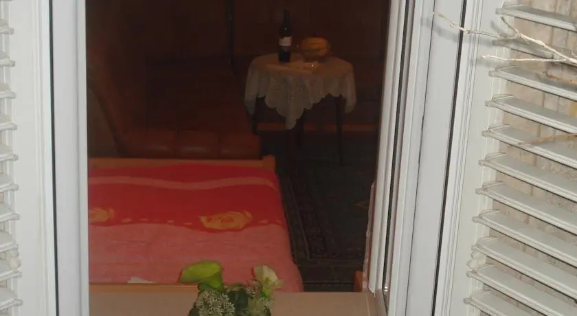 Rooms Lami