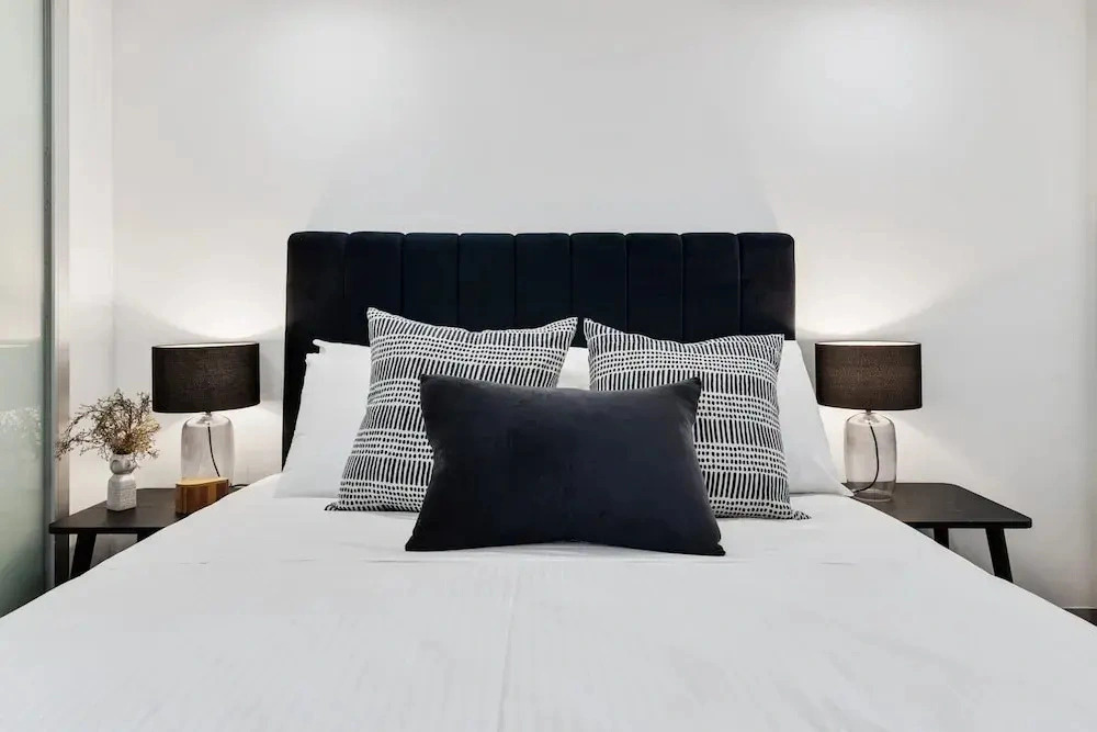 Beautifully Cosy St Kilda Apartment