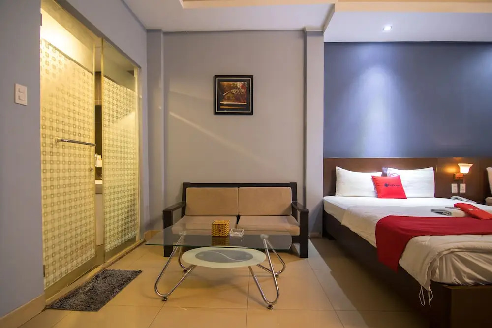 RedDoorz Plus near Tan Dinh Market 2