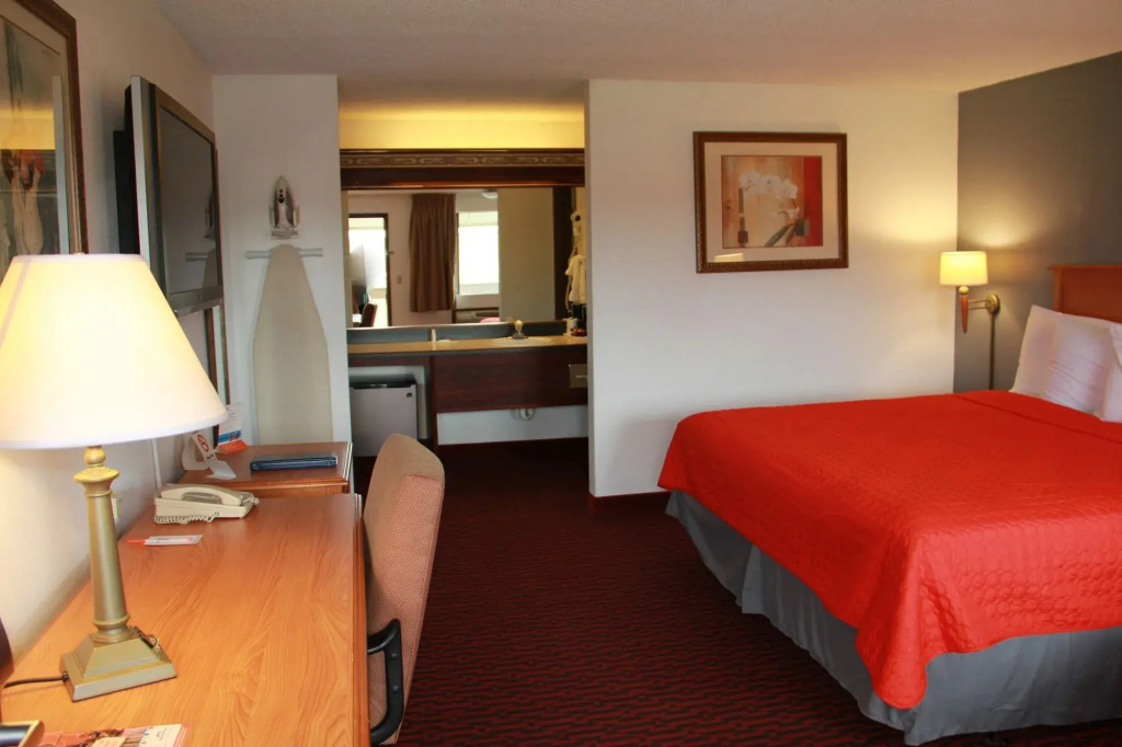 Howard Johnson Inn - Kent