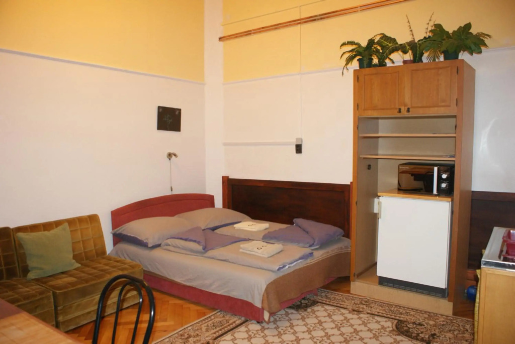 Régiposta Apartman