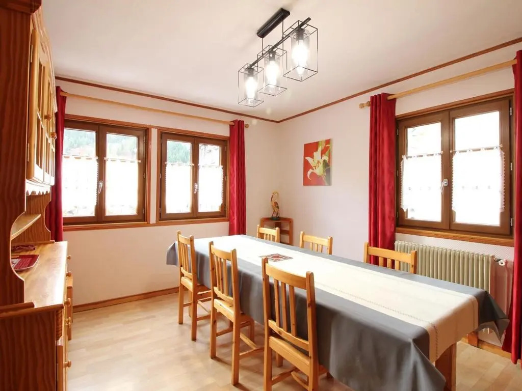 Chalet 6 pièces, 8 pers, proche centre, WIFI - FR-1-608-4