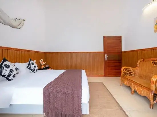 Moonye • Yuetang Design Guesthouse (Haitang Bay)