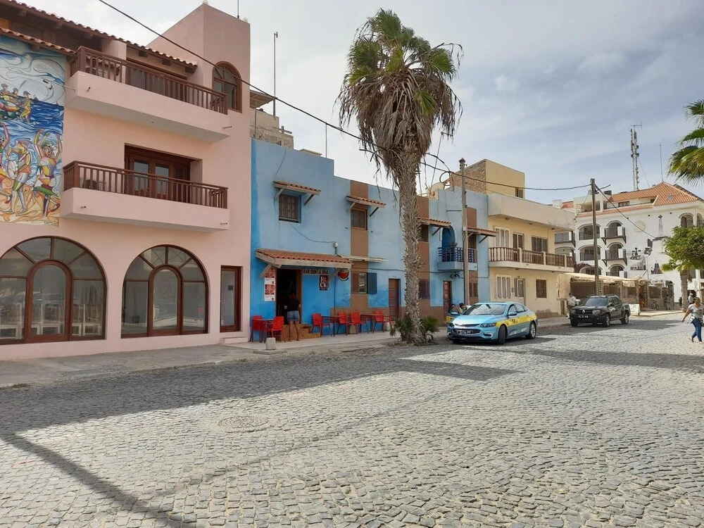 Impeccable 2-bed Apartment Located in Santa Maria
