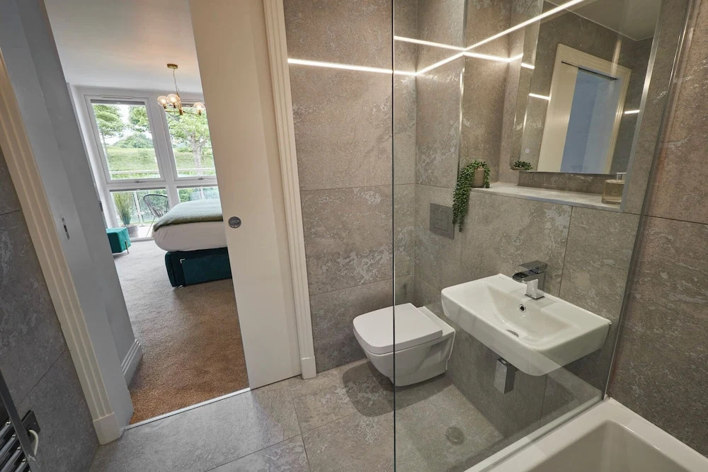 Host Stay Scarborough View Luxury Apartment