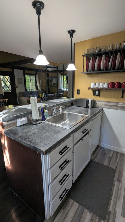 Chalet w Loft Near Sleeping Bear 2552