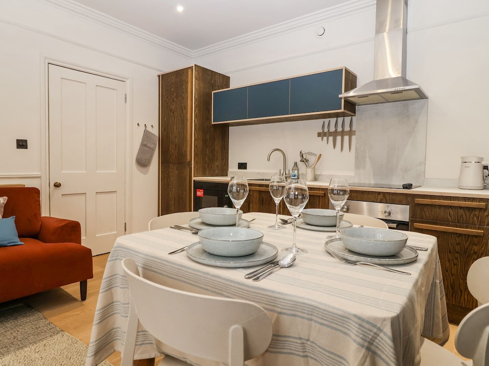 Tamar 2 Sussex Place