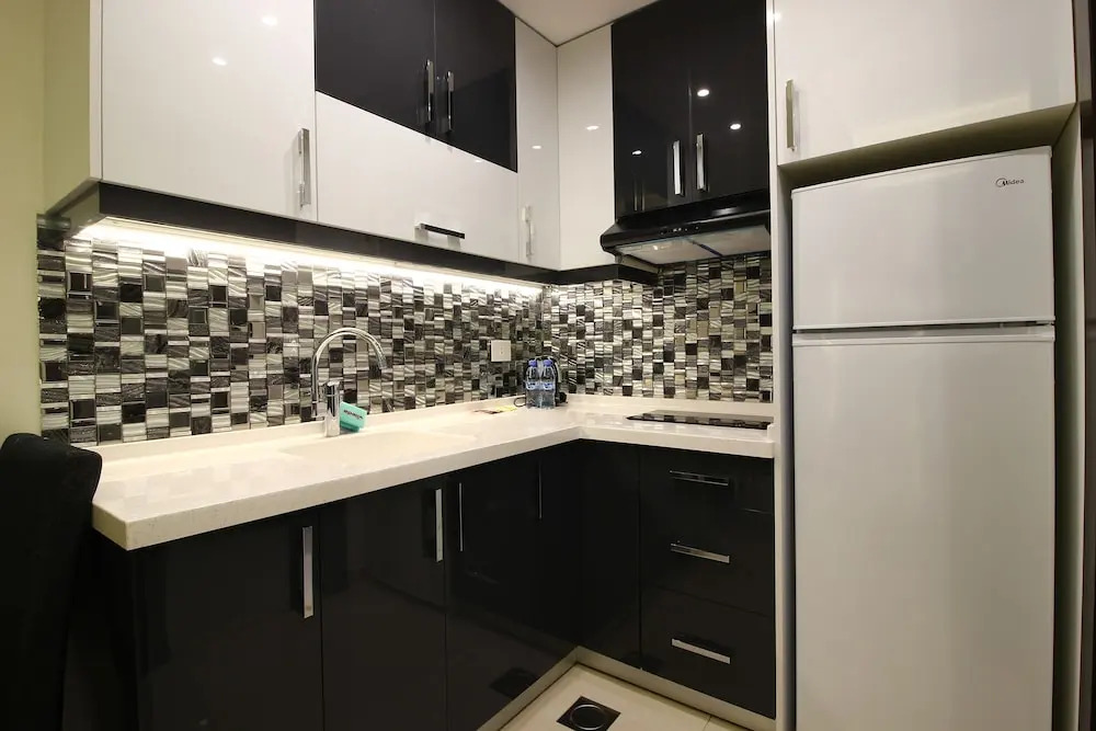 Palm Ville Suites