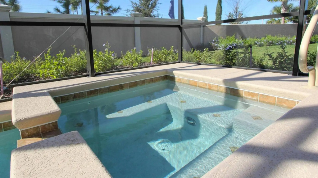 4308 Acorn Court