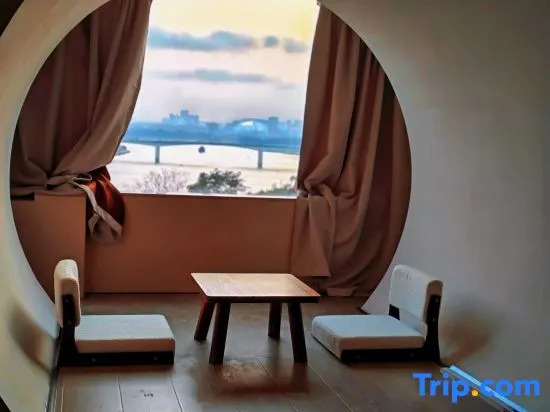 Nanning Yuanye Qu River View Homestay