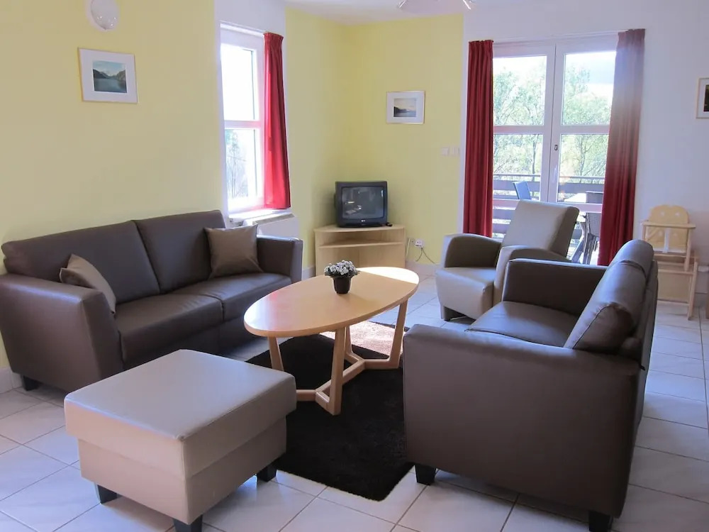 Holiday Home Green Valley Park Stárkov 6 by Interhome