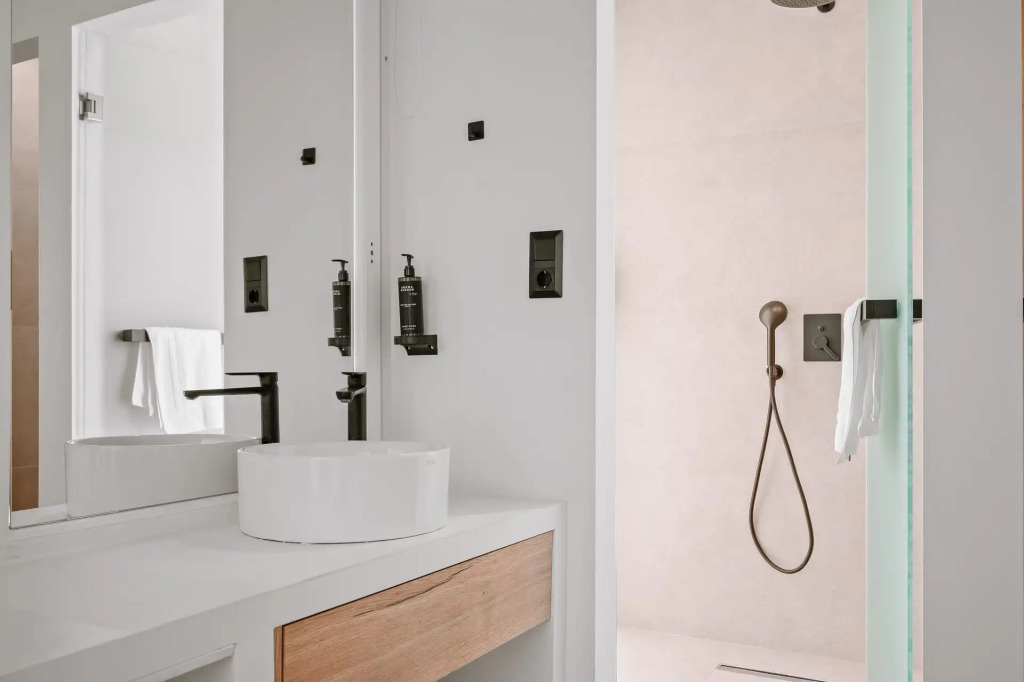 Plānis Str Urban Suites by Semavί