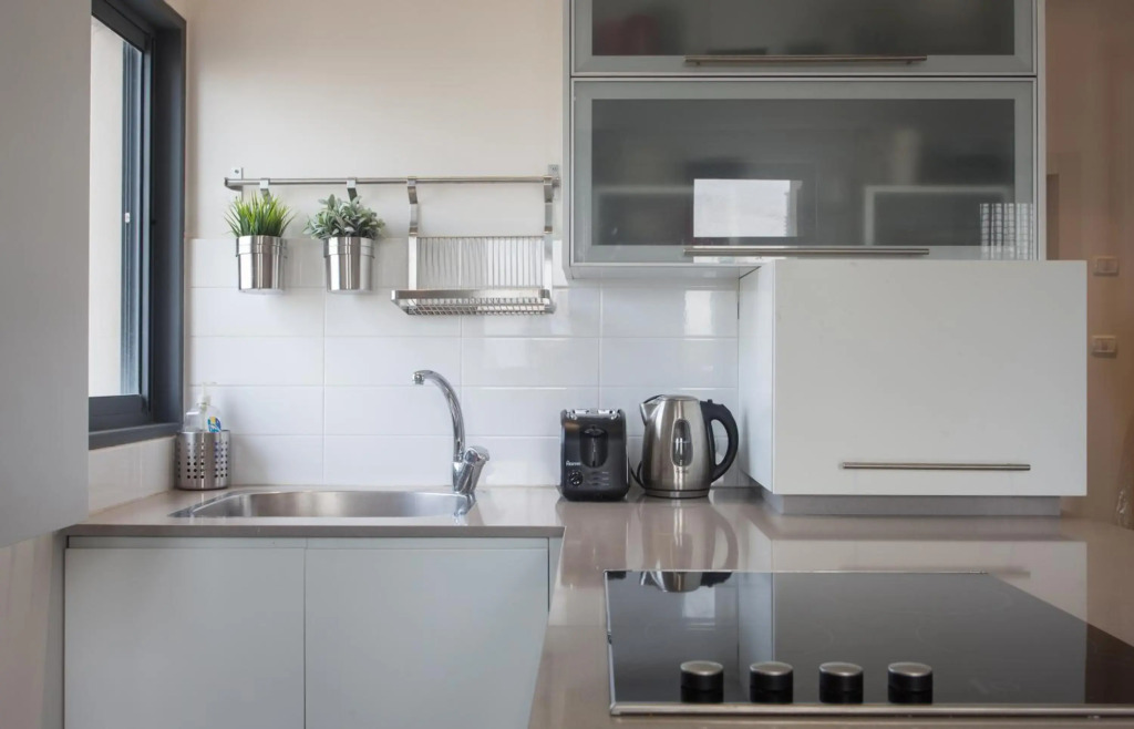 Luxury Penthouse 2 bed near Rothchild