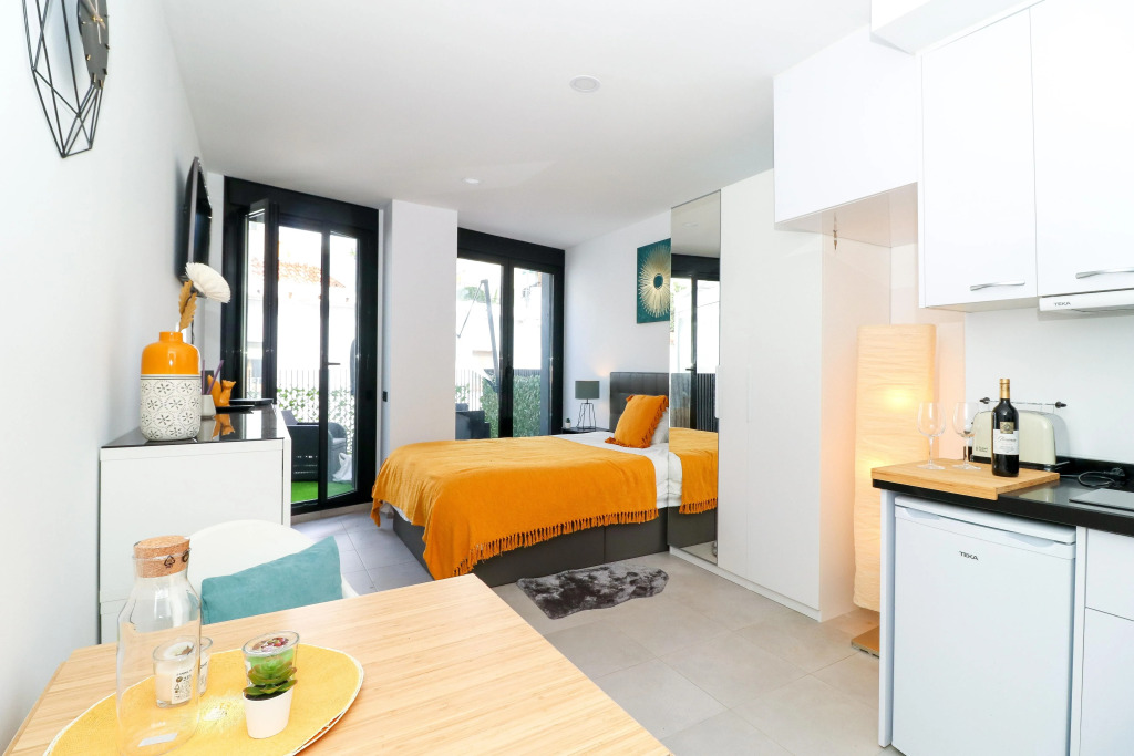 Garden Studio In Torremolinos Centre With Roof Solarium And Pool By Rafleys