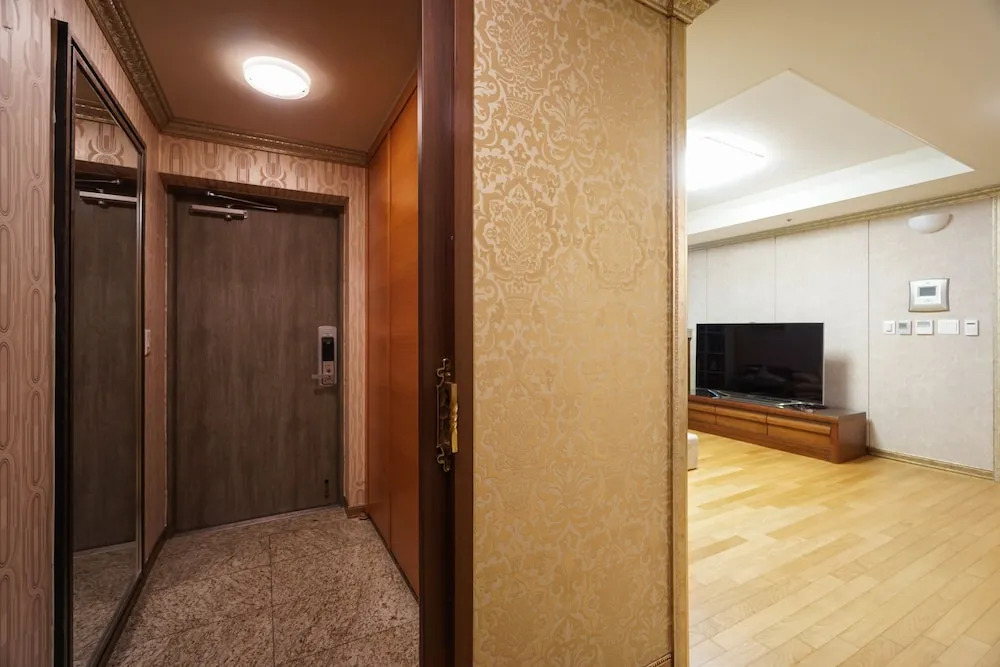 Gangnam Galaxy Apartment 1