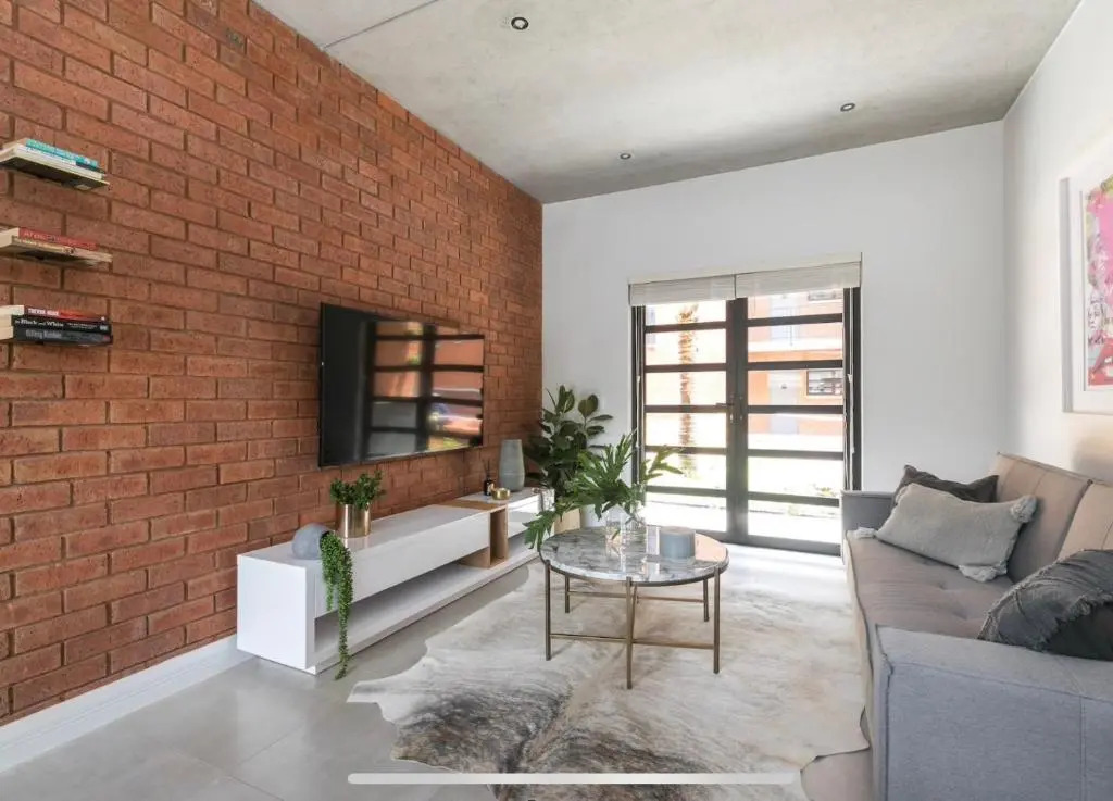Melrose Apartment