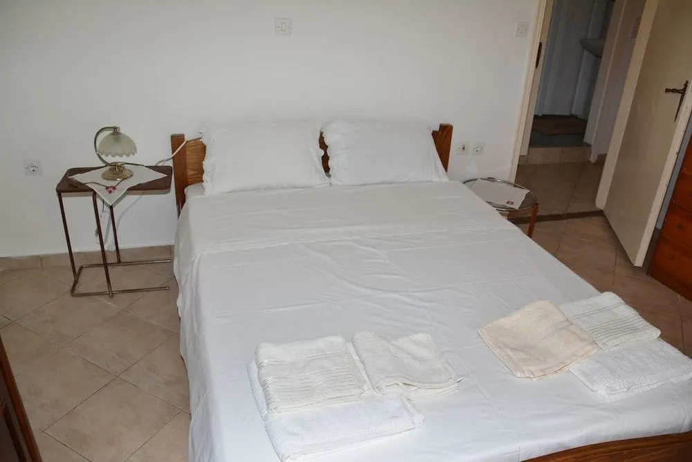 Traditional summer house in Marmari