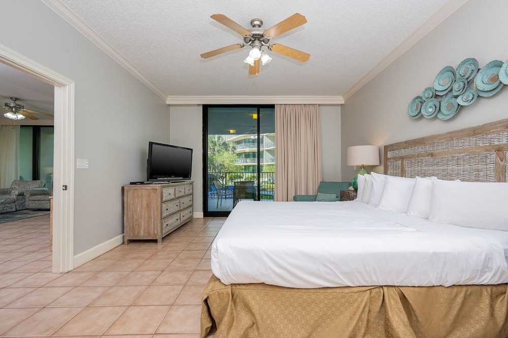 Phoenix On The Bay 1124 3 Bedroom Condo
