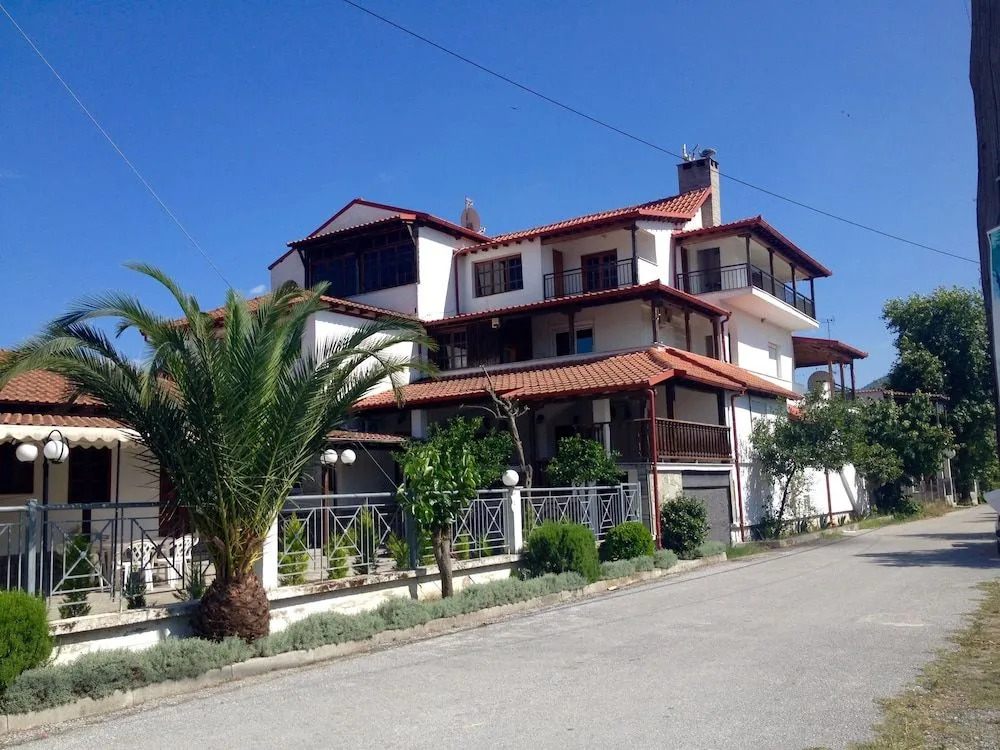 Menis Haus