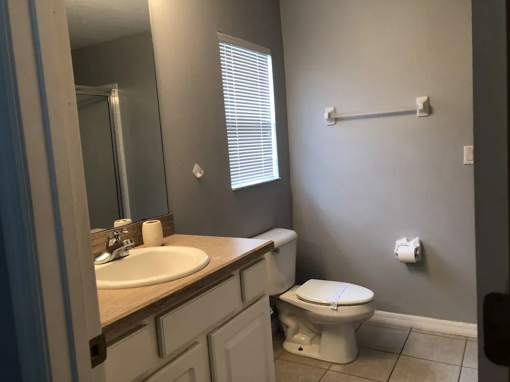 Lovely 4 Bed Home with Private Pool in Disney Area LWR371MR