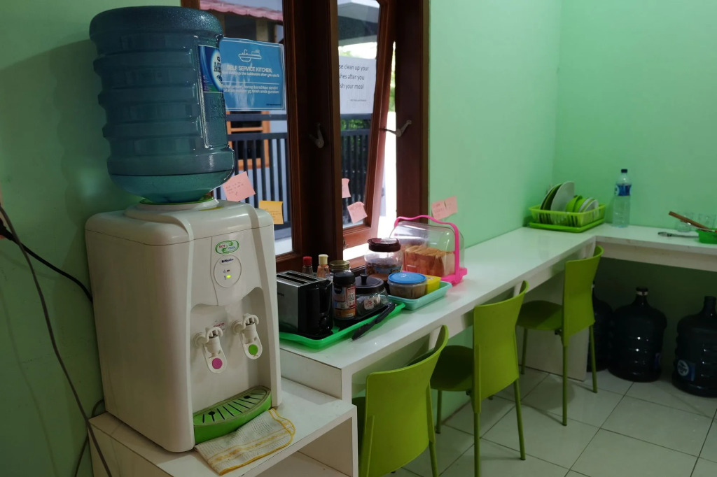 HOZ Bed and Breakfast - Hostel