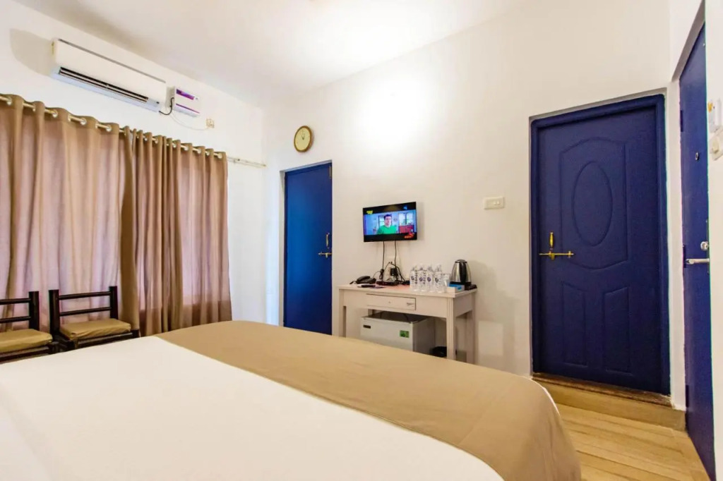 Hibis Hotels and Resorts
