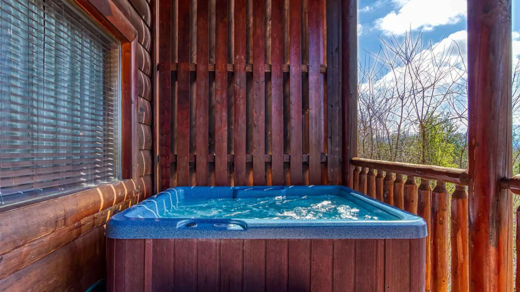 NEW Majestic 5 Star Amazing View Pool hot tub