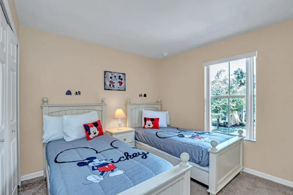 Charming Home With Private Balcony, 4 Miles From Disney! CDC Standards #4ro785