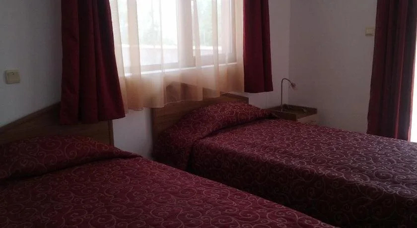 Perla Family Hotel