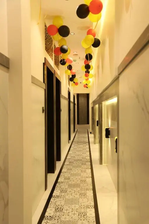 Rich Hotel