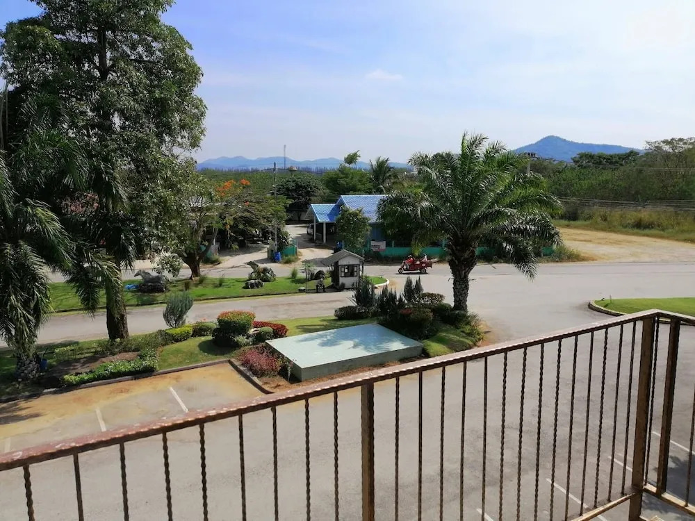 The Bonanza Resort Khaoyai