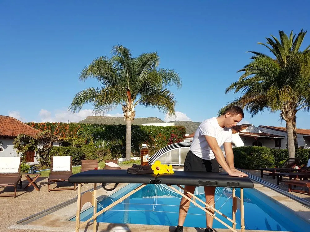 Finca El Picacho Apartments in the countryside 2 Km from the beach