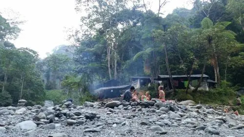 Terimakasih Bar and Guesthouse
