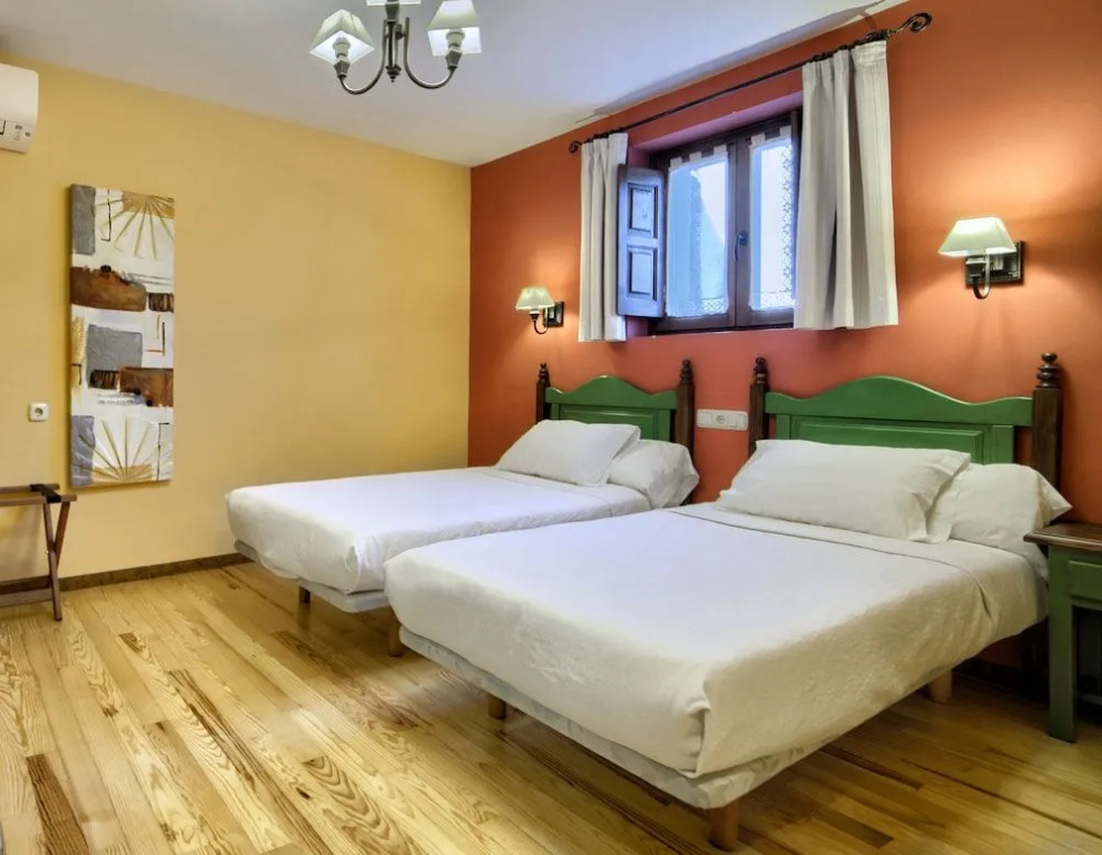 Hotel Rural El Almadiero