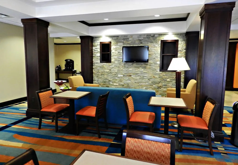 Fairfield Inn & Suites Slippery Rock