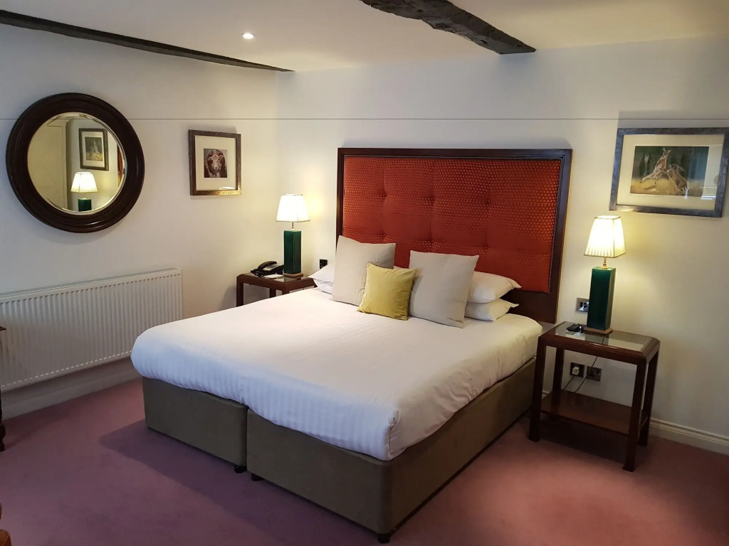 Noel Arms - "A Bespoke Hotel"