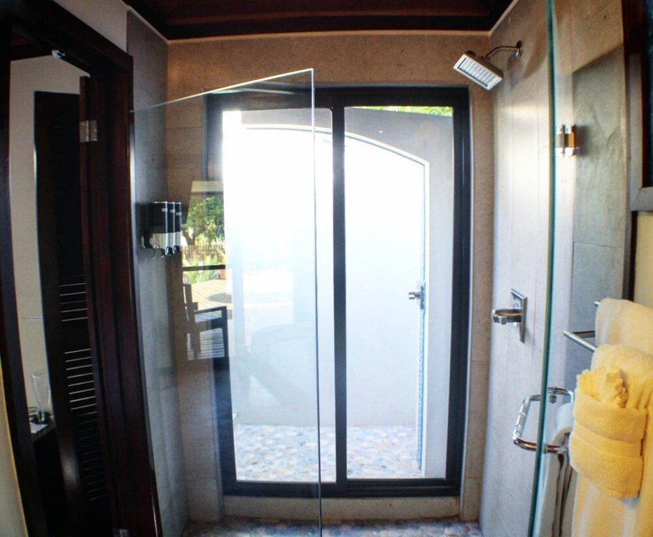 PUR Boutique Cabanas, Adults Only