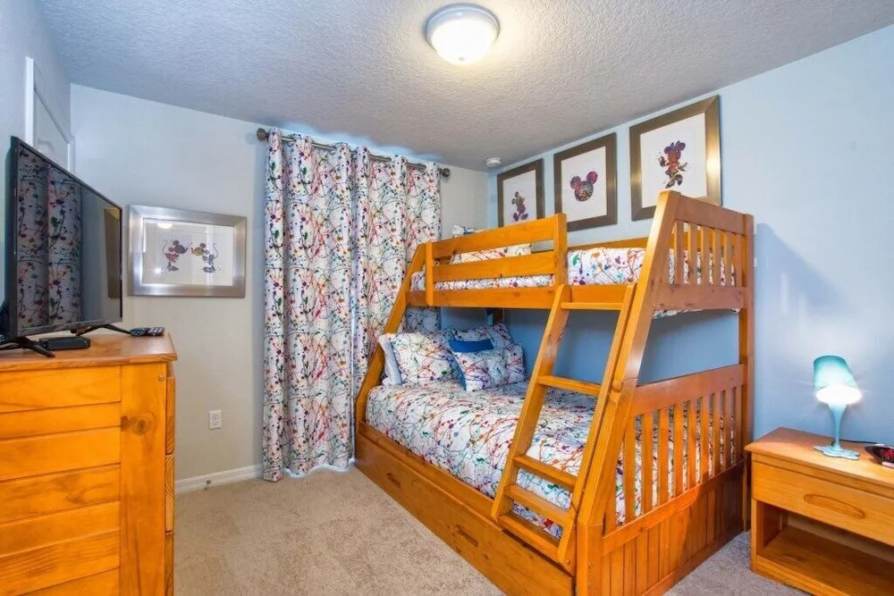 Windsor-5 Bed Townhouse w/splashpool-3804WW