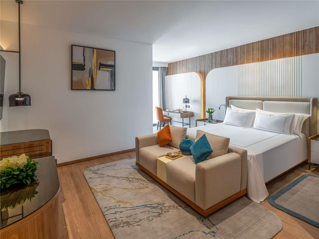 Rixos Premium Magawish Bay View