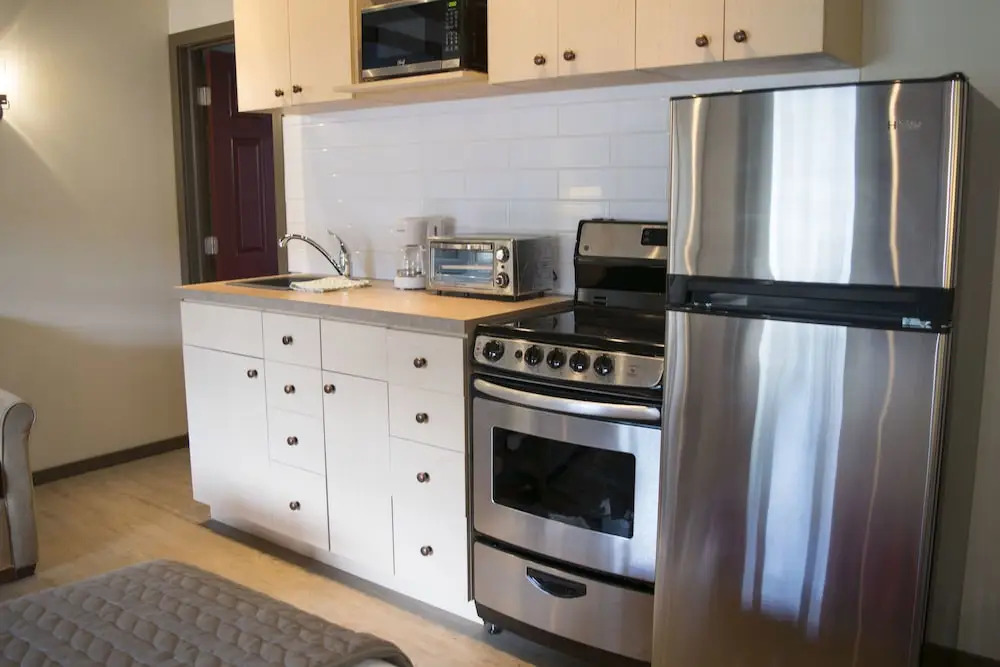 Yamnuska Suites