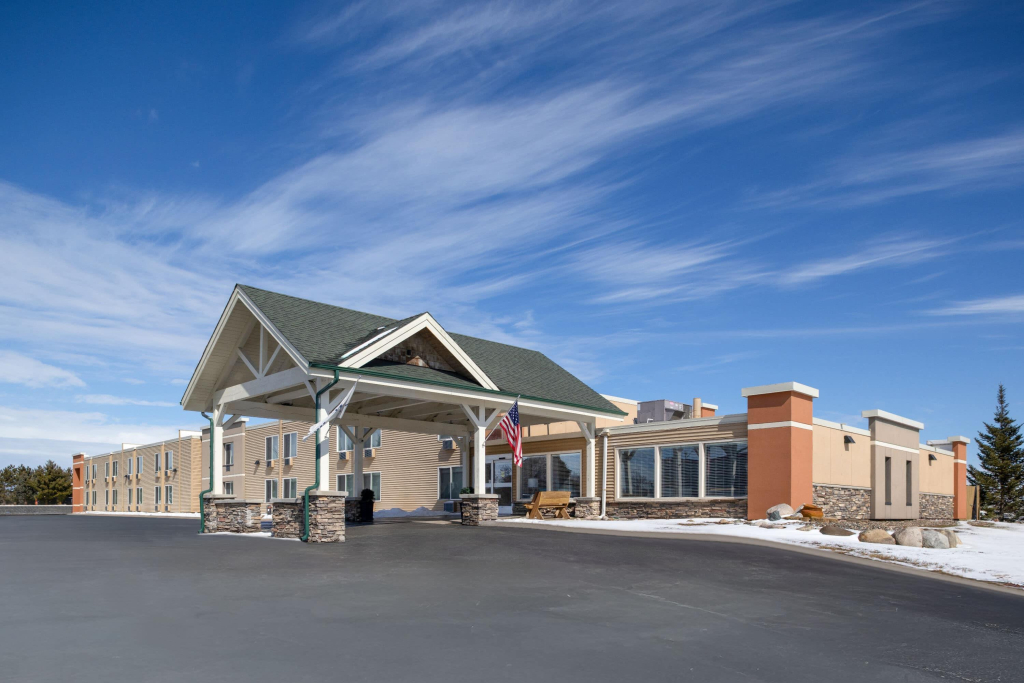 AmericInn by Wyndham Baxter Brainerd