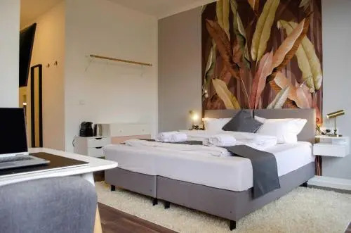 HOMELY STAY Studio 7 - Elegant Self-Check-In Studio for Urban Travelers