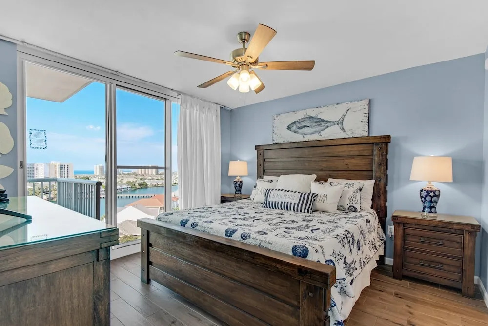 Pelican Beach Terrace 807