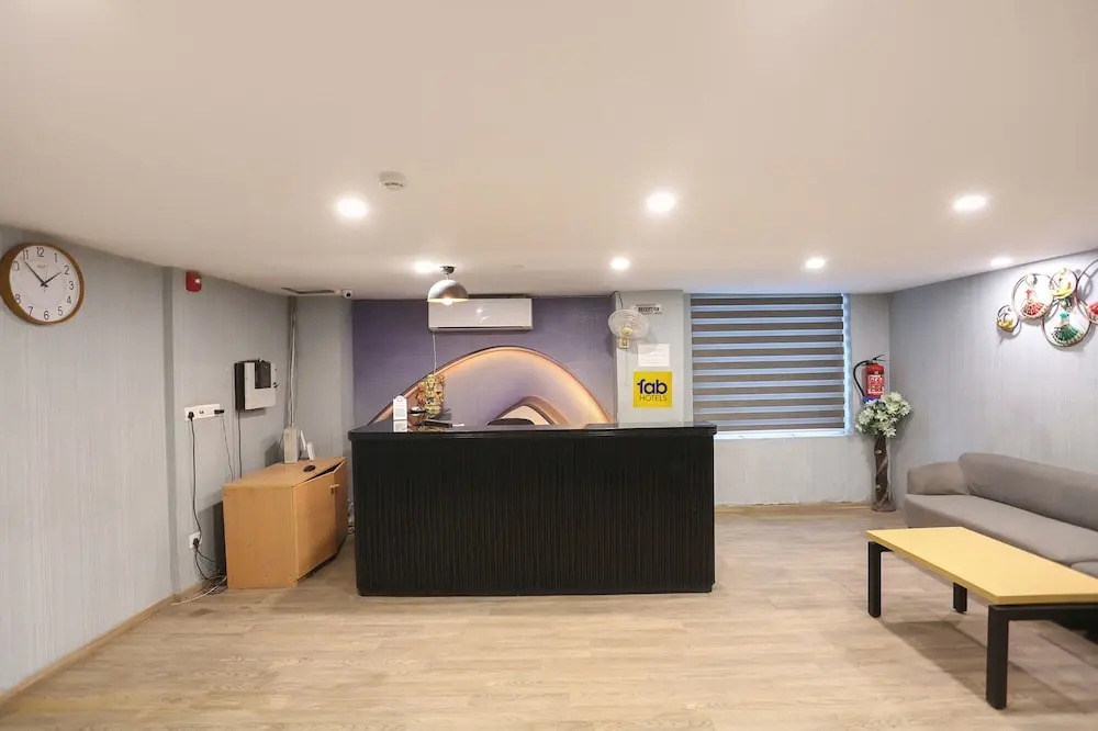 Fabhotel Aerosky Grand