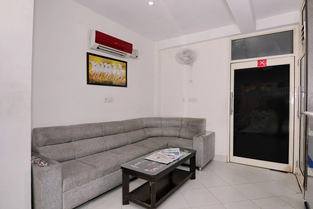 OYO Rooms Dwarka Sector 7
