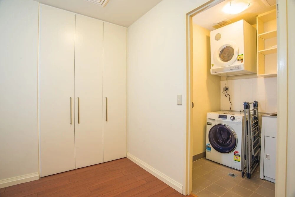 Lovely Apartment In Gordon Near Train Station