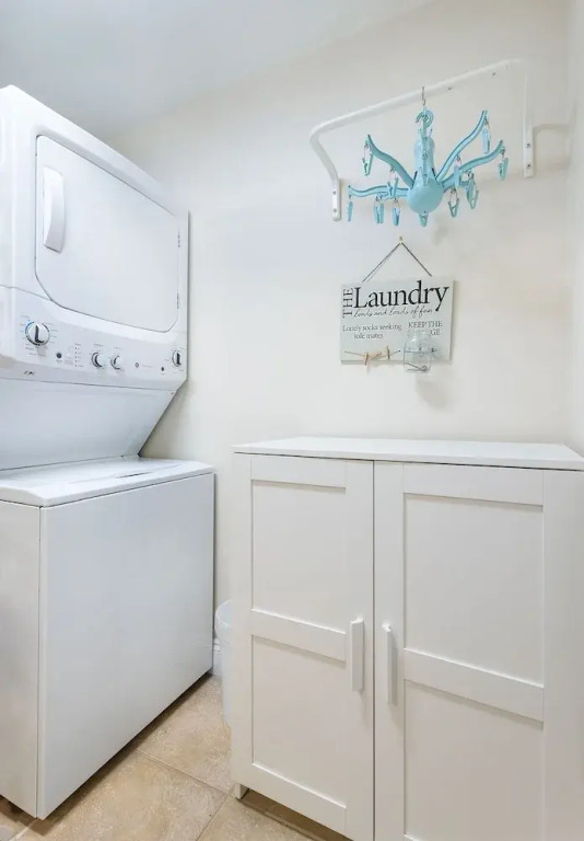 Wondrous Oceanfront Condo with Free Poolside WiFi - Unit 1105 by RedAwning
