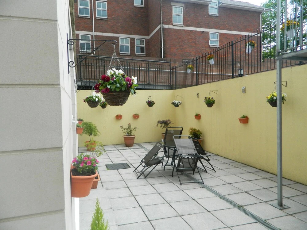 Ashgrove Court Penthouse's by Cardiff Holiday Homes